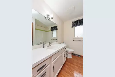 2520 W Skyline Drive, Lorain, OH 44053 - Photo 19