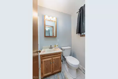 2520 W Skyline Drive, Lorain, OH 44053 - Photo 15