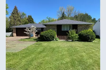 2520 W Skyline Drive, Lorain, OH 44053 - Photo 1