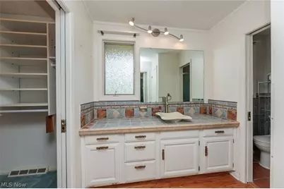 2520 W Skyline Drive, Lorain, OH 44053 - Photo 23