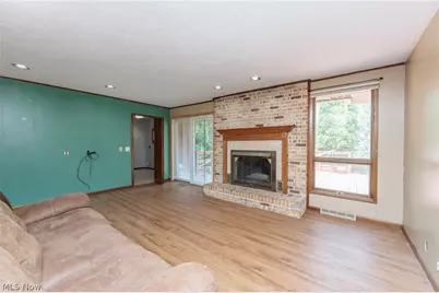 2520 W Skyline Drive, Lorain, OH 44053 - Photo 5