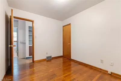 13526 Glenvale Avenue NW, Uniontown, OH 44685 - Photo 17
