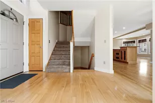 4262 Vilamoura Dr, Avon, OH 44011 - Photo 3
