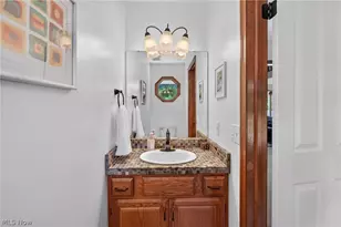 9610 Fox Meadow Ln, Chardon, OH 44024 - Photo 17