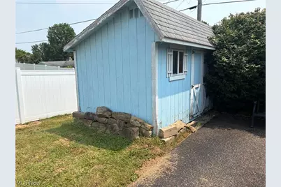 404 Jackson Avenue NE, Brewster, OH 44613 - Photo 13