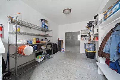 7445 Market Avenue N, North Canton, OH 44721 - Photo 21