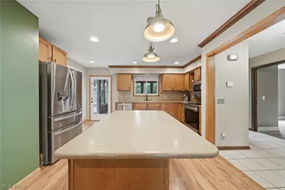 7445 Market Avenue N, North Canton, OH 44721 - Photo 9