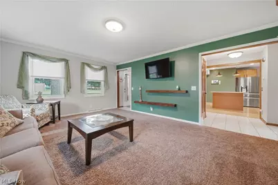 7445 Market Avenue N, North Canton, OH 44721 - Photo 3