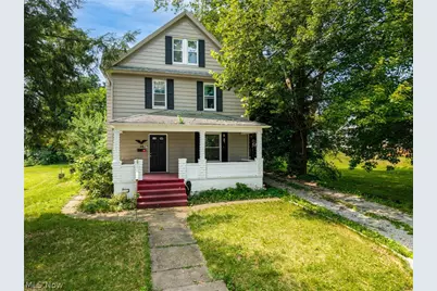 36 W Hiram Street, Barberton, OH 44203 - Photo 1