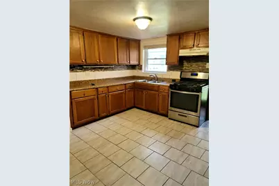 220 Robert Drive, Kent, OH 44240 - Photo 3