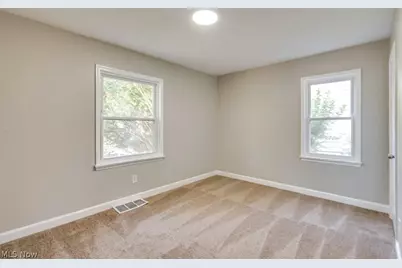 821 Cree Avenue, Akron, OH 44305 - Photo 15