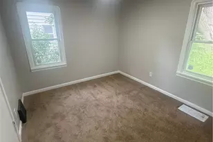 821 Cree Ave, Akron, OH 44305 - Photo 9