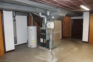 217-219 S 19th St, Weirton, WV 26062 - Photo 39