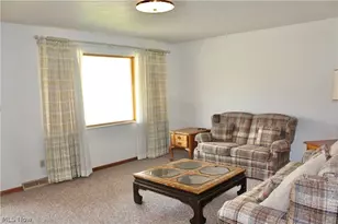 217-219 S 19th St, Weirton, WV 26062 - Photo 5