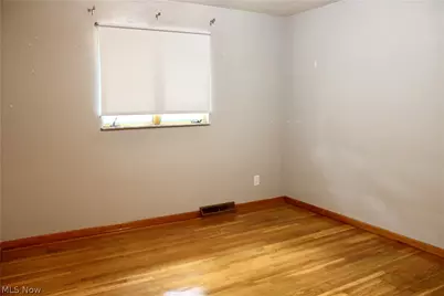 217-219 S 19th Street, Weirton, WV 26062 - Photo 13