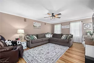8020 Oak Tree Dr N, Lorain, OH 44053 - Photo 7