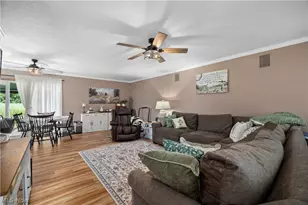 8020 Oak Tree Dr N, Lorain, OH 44053 - Photo 5