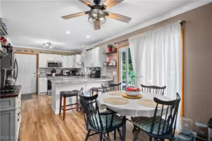 8020 Oak Tree Dr N, Lorain, OH 44053 - Photo 9