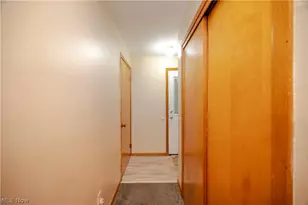 1788 Lancaster Dr, Austintown, OH 44511 - Photo 29