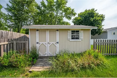 1788 Lancaster Drive, Austintown, OH 44511 - Photo 47