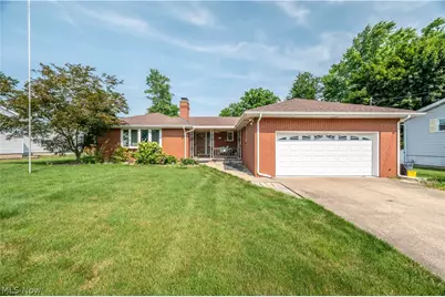 1788 Lancaster Drive, Austintown, OH 44511 - Photo 1