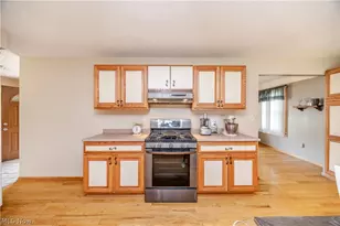 1788 Lancaster Dr, Austintown, OH 44511 - Photo 5