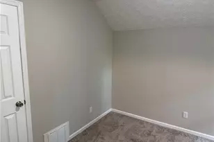 858 Forrest Dr, Akron, OH 44306 - Photo 13