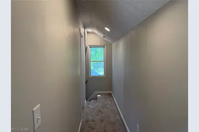 858 Forrest Drive, Akron, OH 44306 - Photo 19