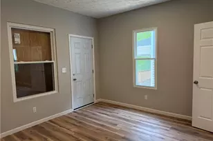 858 Forrest Dr, Akron, OH 44306 - Photo 3