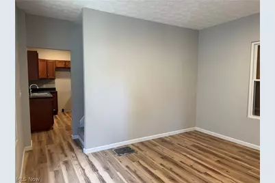 858 Forrest Drive, Akron, OH 44306 - Photo 5