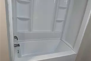 858 Forrest Dr, Akron, OH 44306 - Photo 9