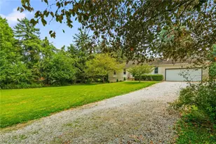 2470 Easton St NE, Canton, OH 44721 - Photo 3