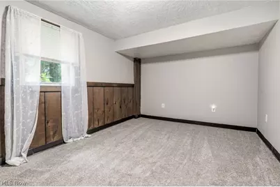 2470 Easton Street NE, Canton, OH 44721 - Photo 21