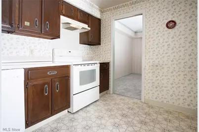 12550 Lake Avenue #810, Oakwood, OH 44107 - Photo 11