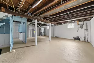 814 E Broad St, Louisville, OH 44641 - Photo 27