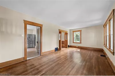 814 E Broad Street, Louisville, OH 44641 - Photo 7