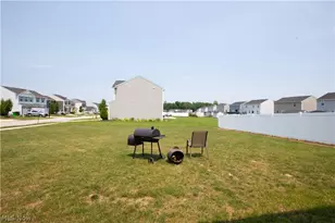 2671 Himelrigh Blvd, Barberton, OH 44203 - Photo 25
