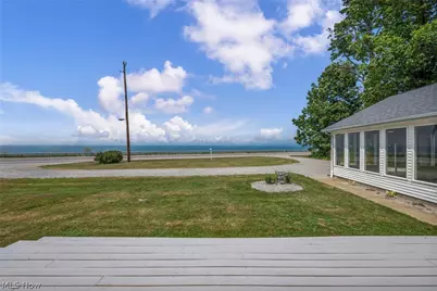 6940 Lake Rd W, Ashtabula, OH 44004 - Photo 3