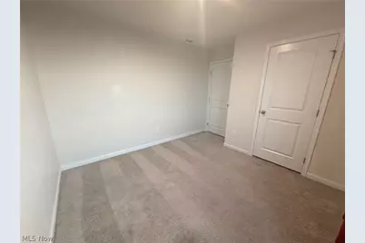 2677 Himelrigh Boulevard, Barberton, OH 44203 - Photo 21