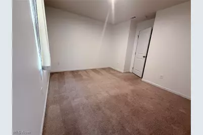2677 Himelrigh Boulevard, Barberton, OH 44203 - Photo 15
