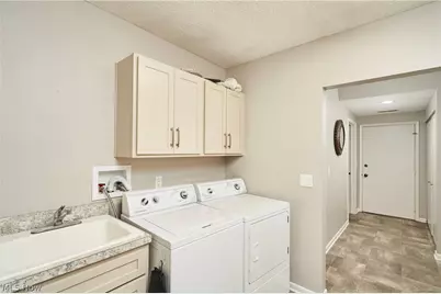 1799 Brookwood Drive, Akron, OH 44313 - Photo 13