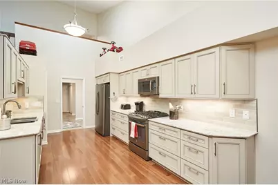 1799 Brookwood Drive, Akron, OH 44313 - Photo 11