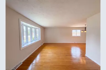 11500 Stormes Drive, Loveland, OH 44130 - Photo 7