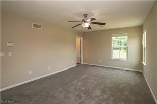 7185 Gauntlet St SW, Massillon, OH 44646 - Photo 23