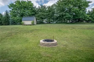 7185 Gauntlet St SW, Massillon, OH 44646 - Photo 41