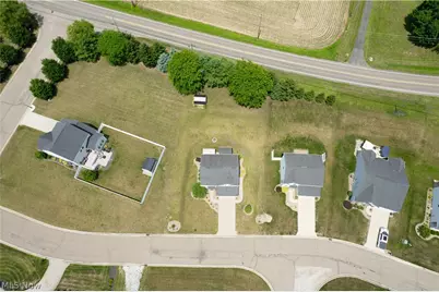 7185 Gauntlet Street SW, Massillon, OH 44646 - Photo 3