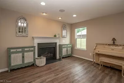7185 Gauntlet Street SW, Massillon, OH 44646 - Photo 9