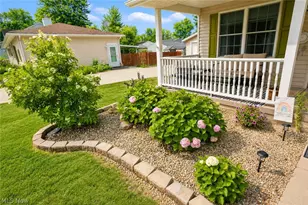 5856 Ridgeview Blvd, North Ridgeville, OH 44039 - Photo 3
