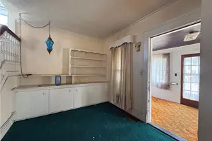 223 Center St, Conneaut, OH 44030 - Photo 9