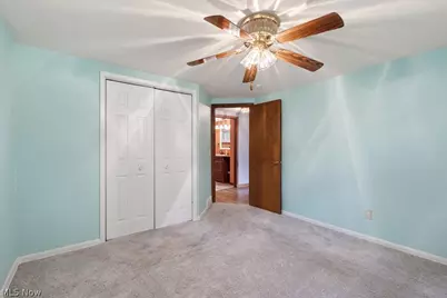 6069 Peach Street NE, Louisville, OH 44641 - Photo 15